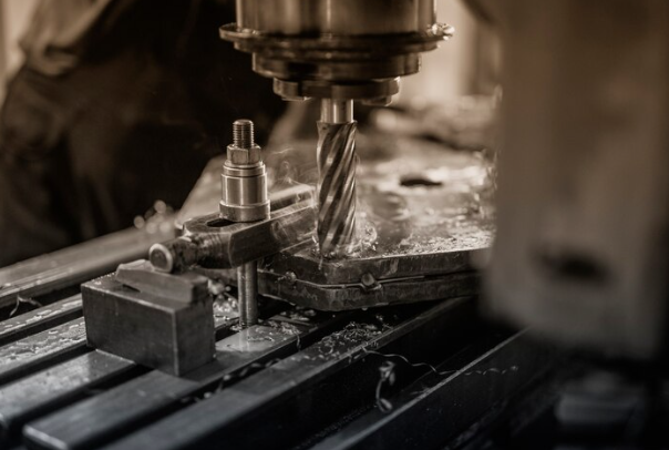 O que é usinagem CNC e onde realizar com precisão
